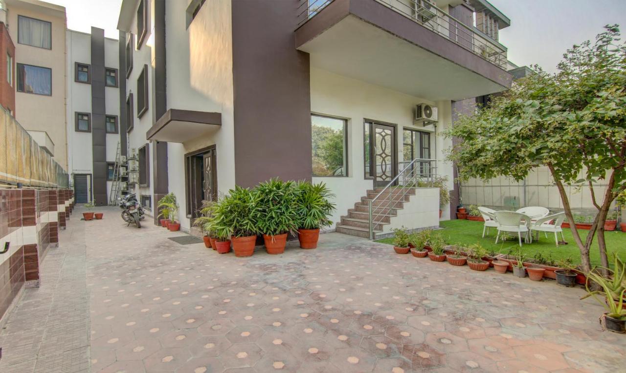 Itsy By Treebo - City Centre Noida Exterior photo